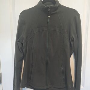 Lululemon Define Gator Green Jacket Size 10! GUC!